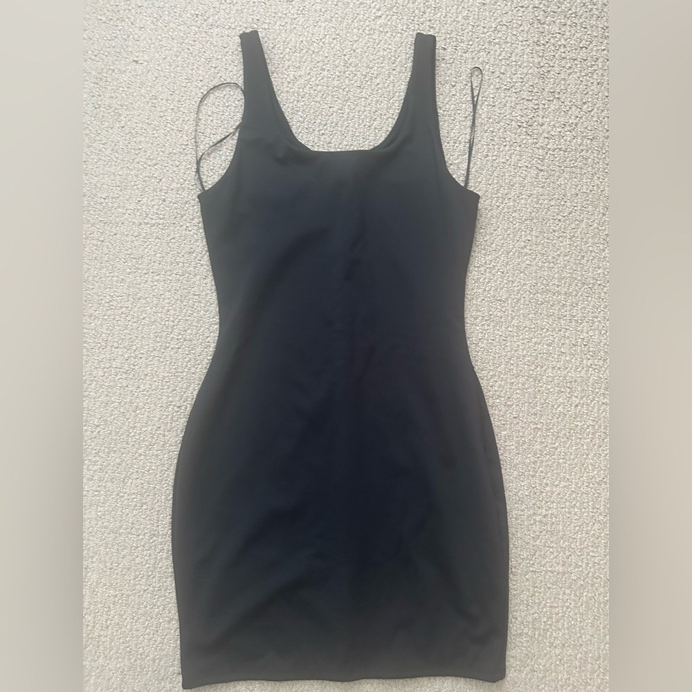 Women’s Black Sleeveless Bodycon Dress